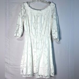 KAARI size L 3/4 sleeves floral boat neck lined with elastic cuffs. (K)